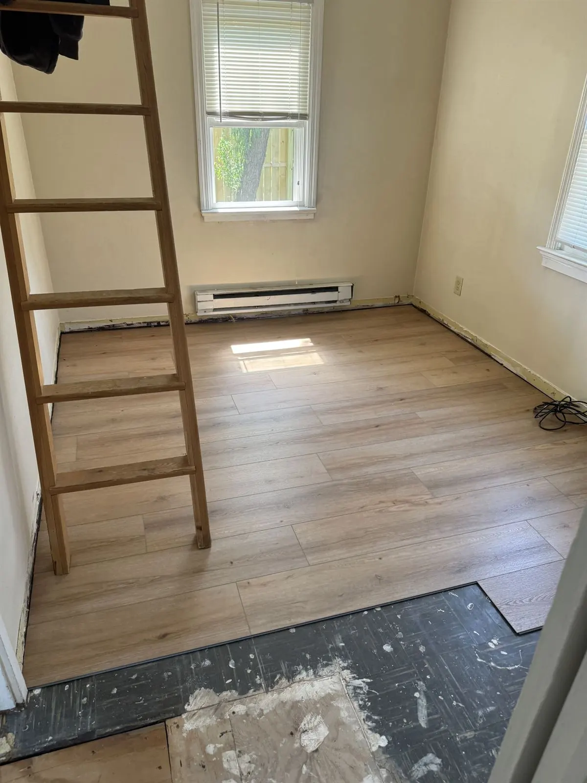 Vinyl floor installation in Monmouth County NJ