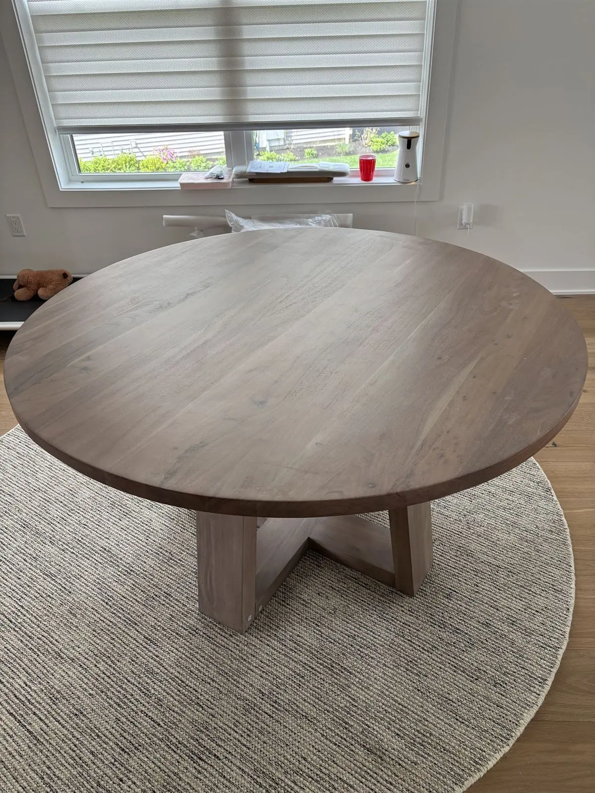 Furniture assembly service round dining table Monmouth County NJ