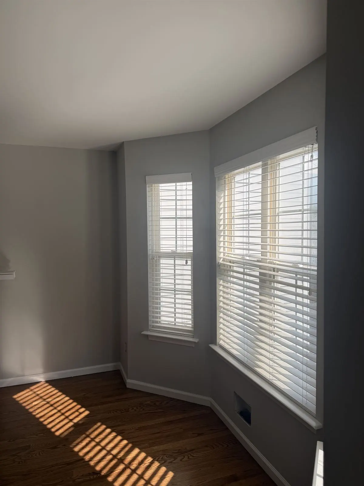 Bay window room in Howell NJ