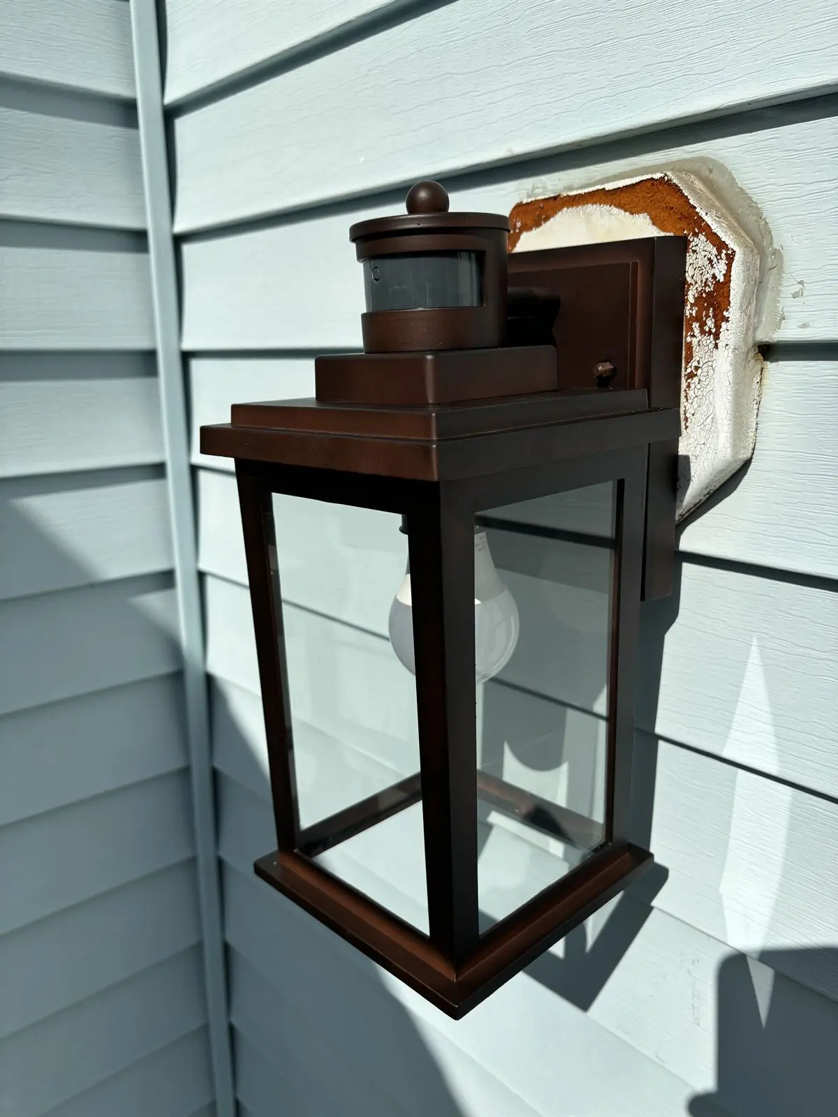 Exterior light in Monmouth County NJ