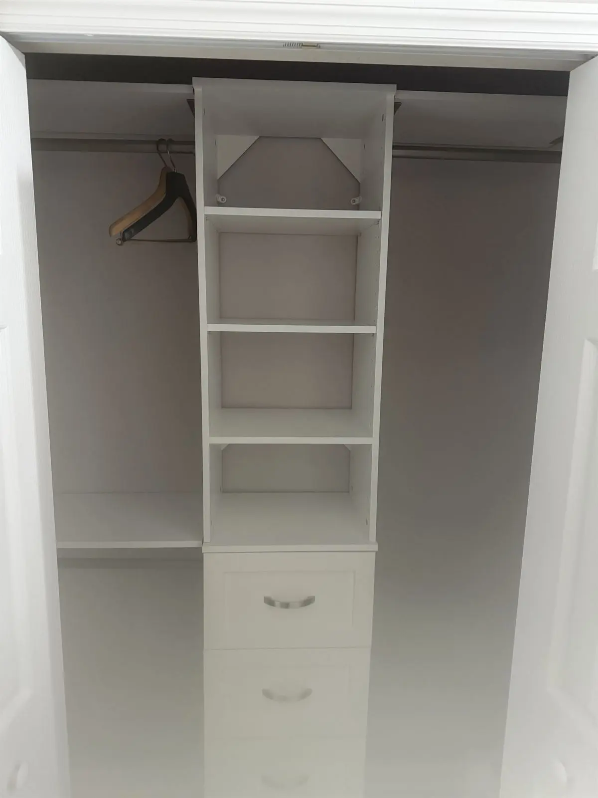 Closet tower in Howell NJ