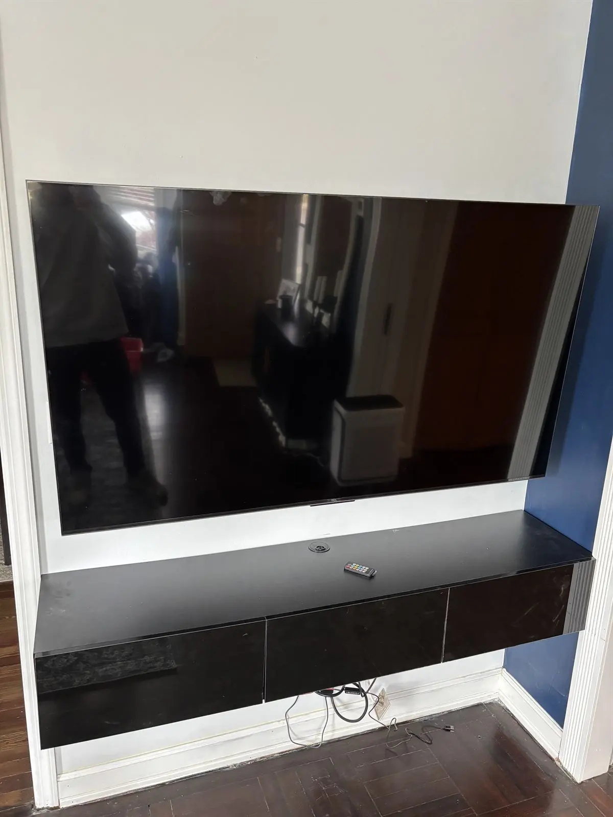 Floating console TV in Monmouth County NJ